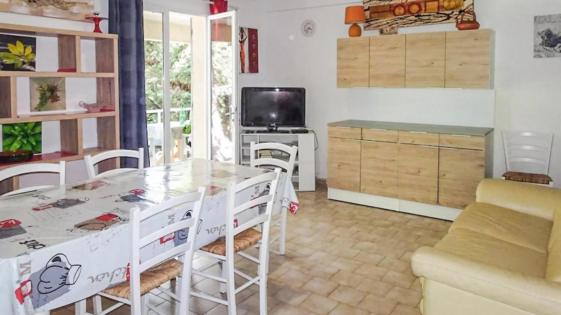 Holiday home 4 Bedroom Nice Home In Vaison-La-Romaine France